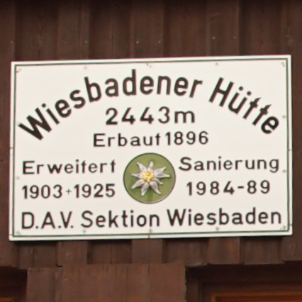 Wiesbadener huette-cedule
